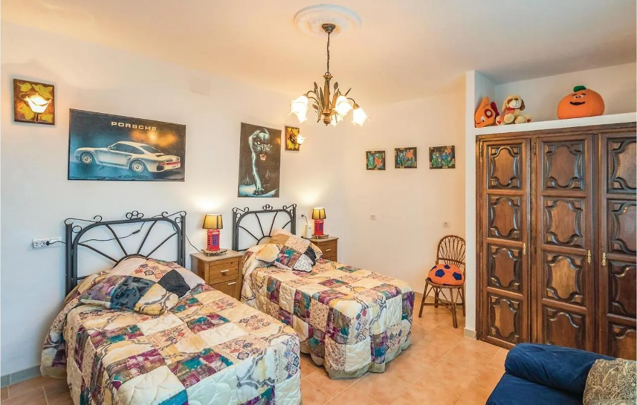 2 Bedroom Nice Home In Puig Ventos Mont Barbat
