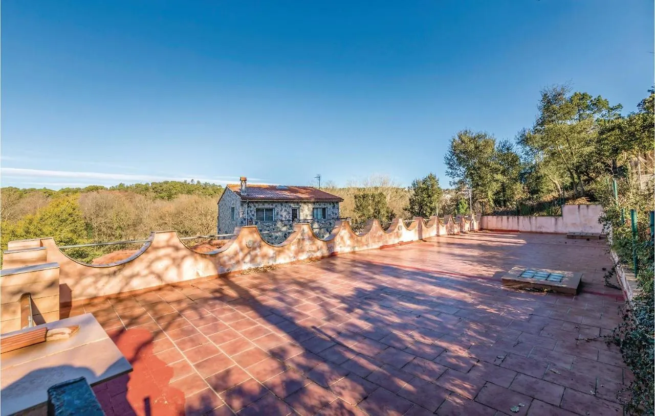 2 Bedroom Nice Home In Puig Ventos Mont Barbat 0*,